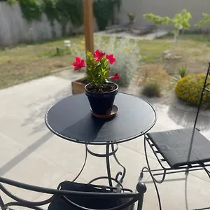 https://studio-provencal.fr-provencehotel.com